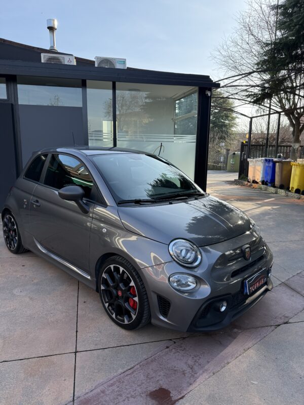 Abarth 595 competizione