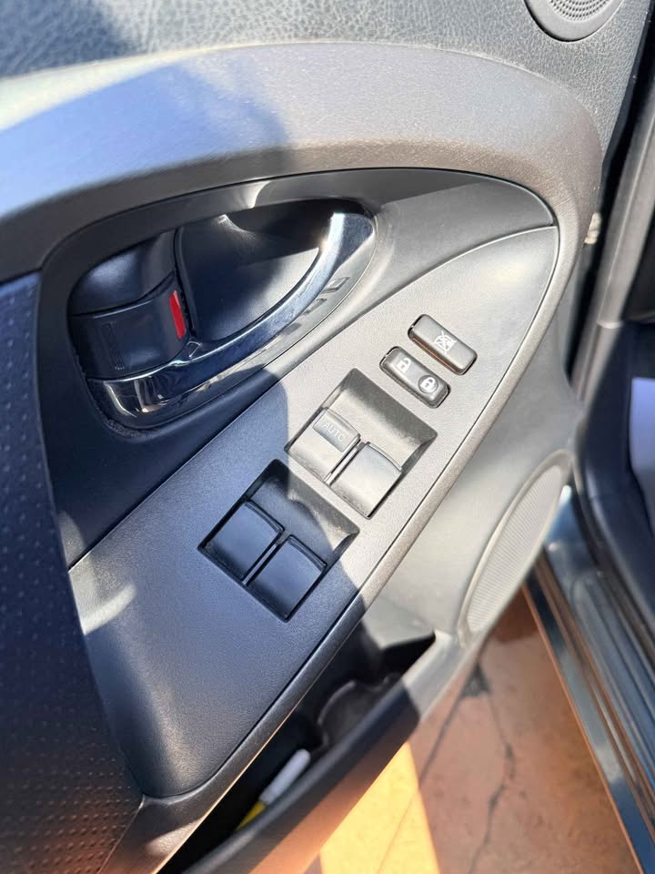 Toyota Rav 4 - immagine 12