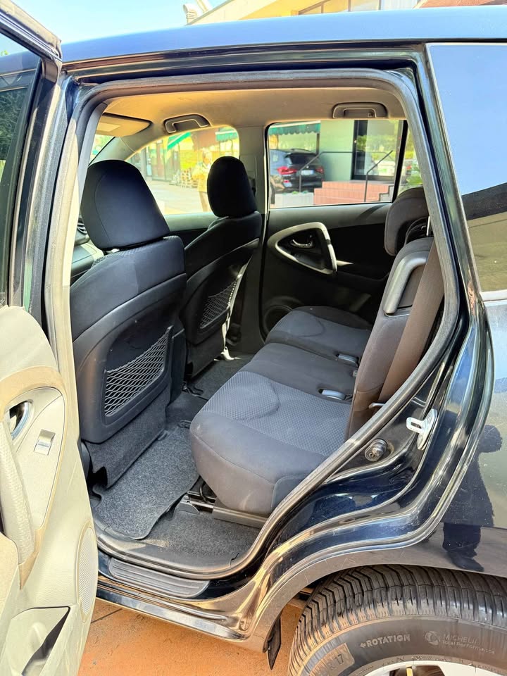 Toyota Rav 4 - immagine 13