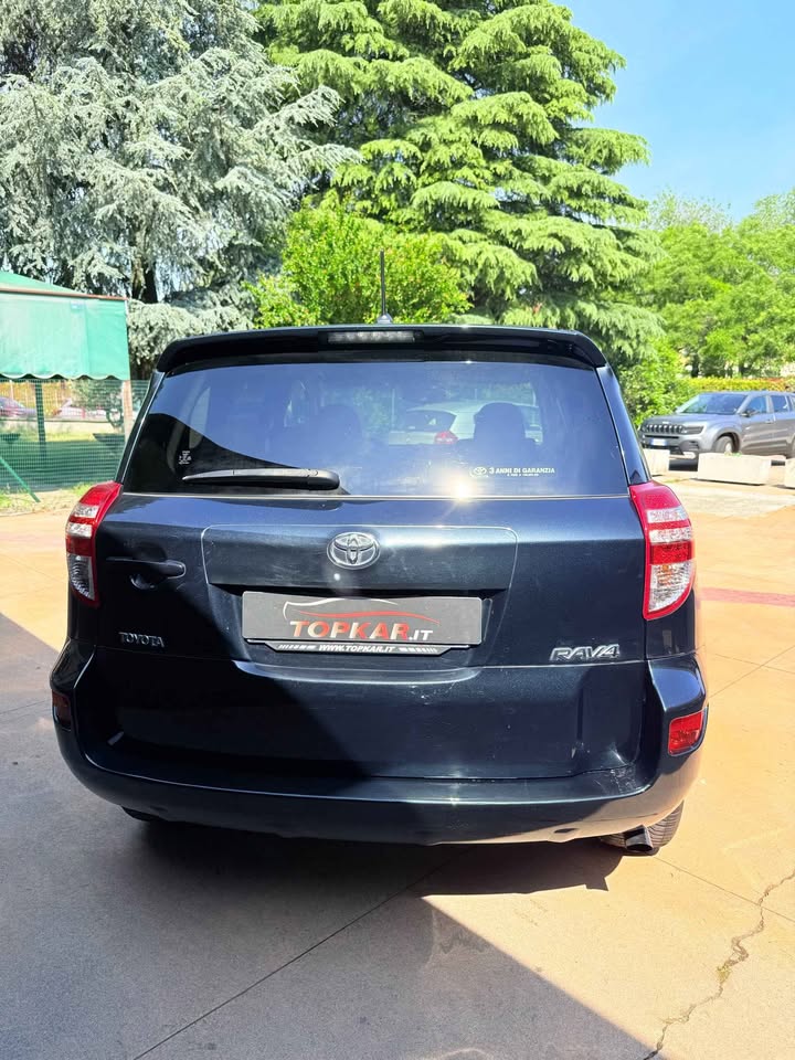 Toyota Rav 4 - immagine 7
