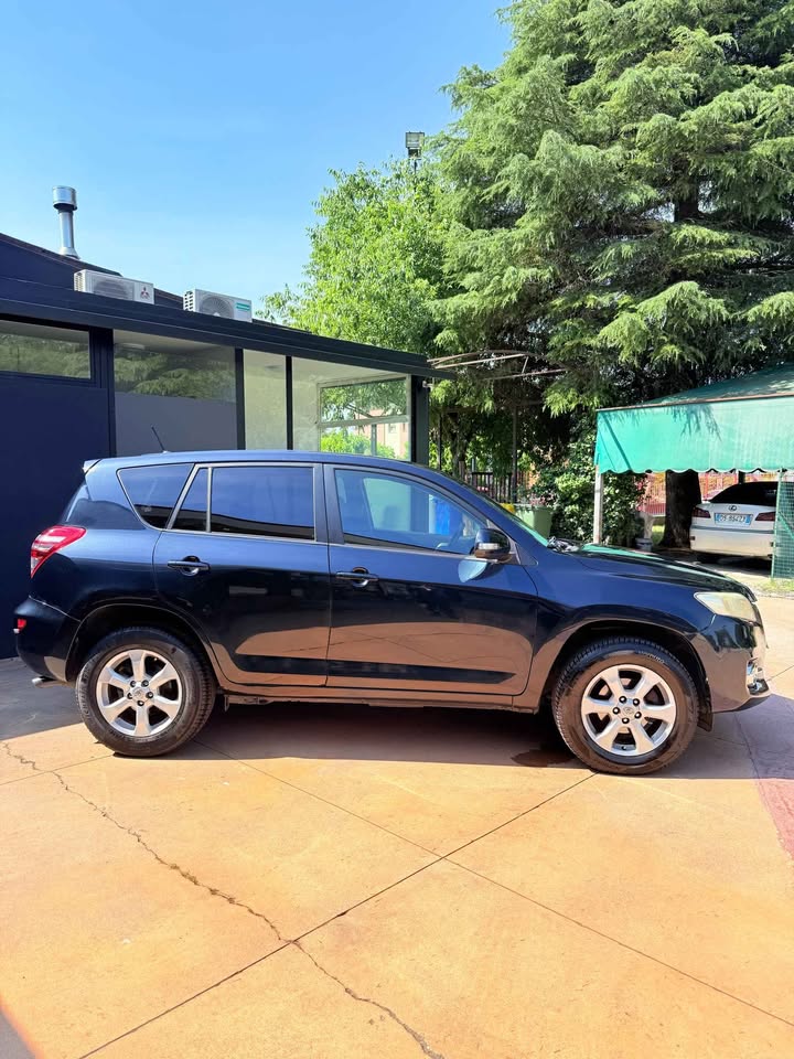 Toyota Rav 4 - immagine 9